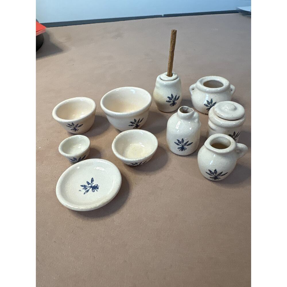 1993 Tender Hearts Treasures Miniature White Country Crock Ware 10pc Churn Bowls